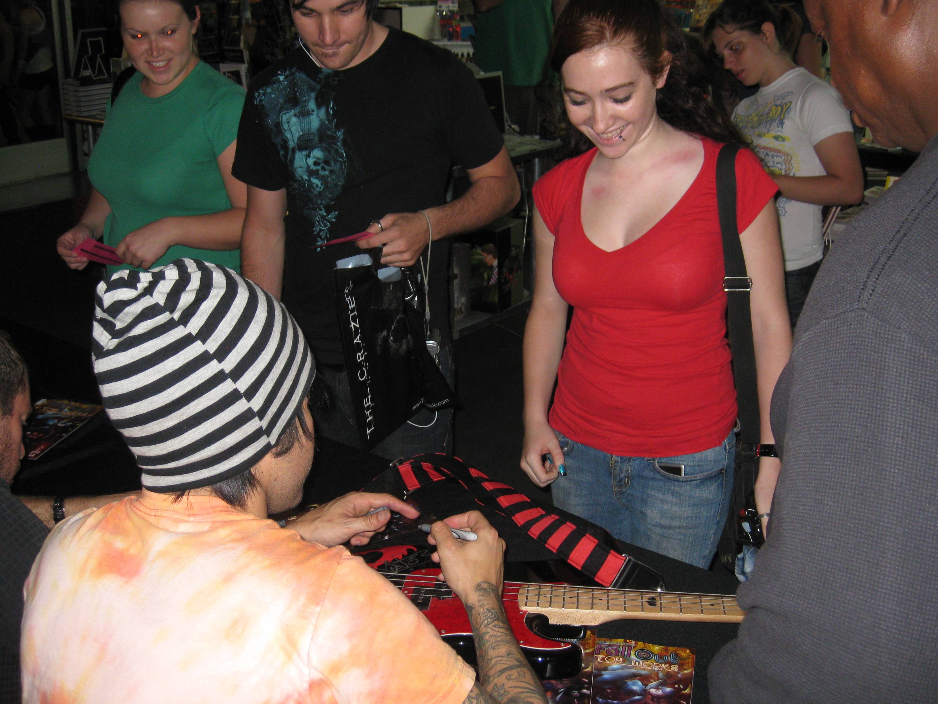 Pete was generous enough to even autograph this bass!