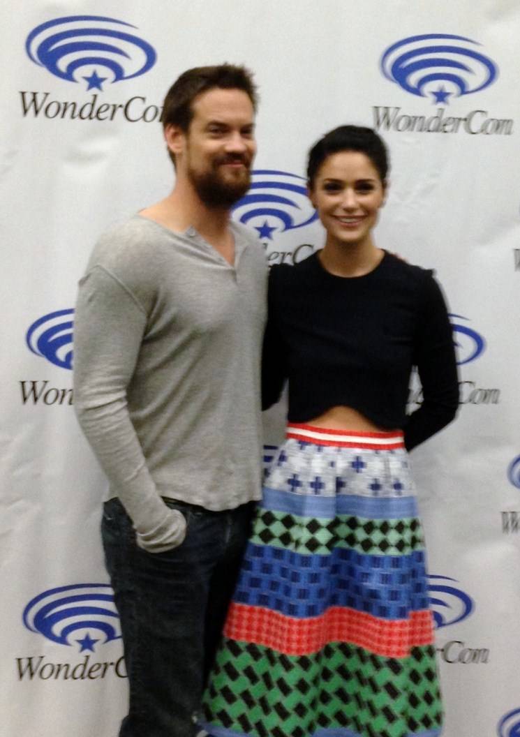 Salem's Shane West and Janet Montgomery share smiles at Wondercon 2015!