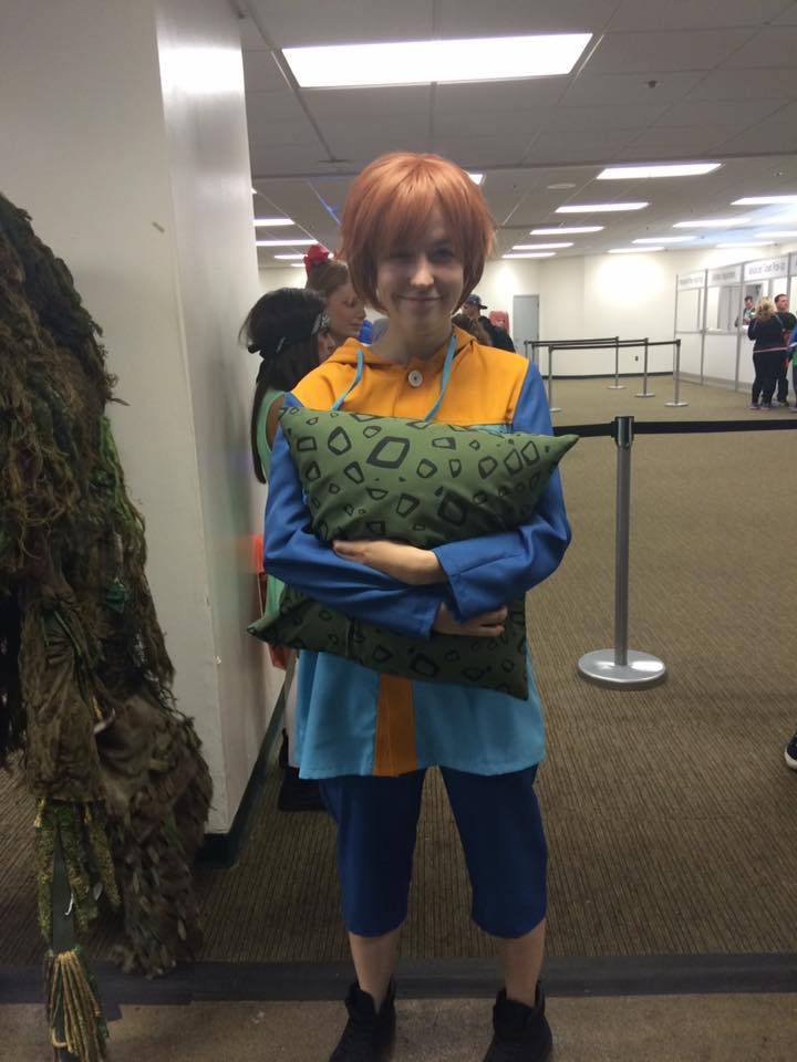 I didn't see any Harley Quinns, but I did see Harlequin (King) from The Seven Deadly Sins.
