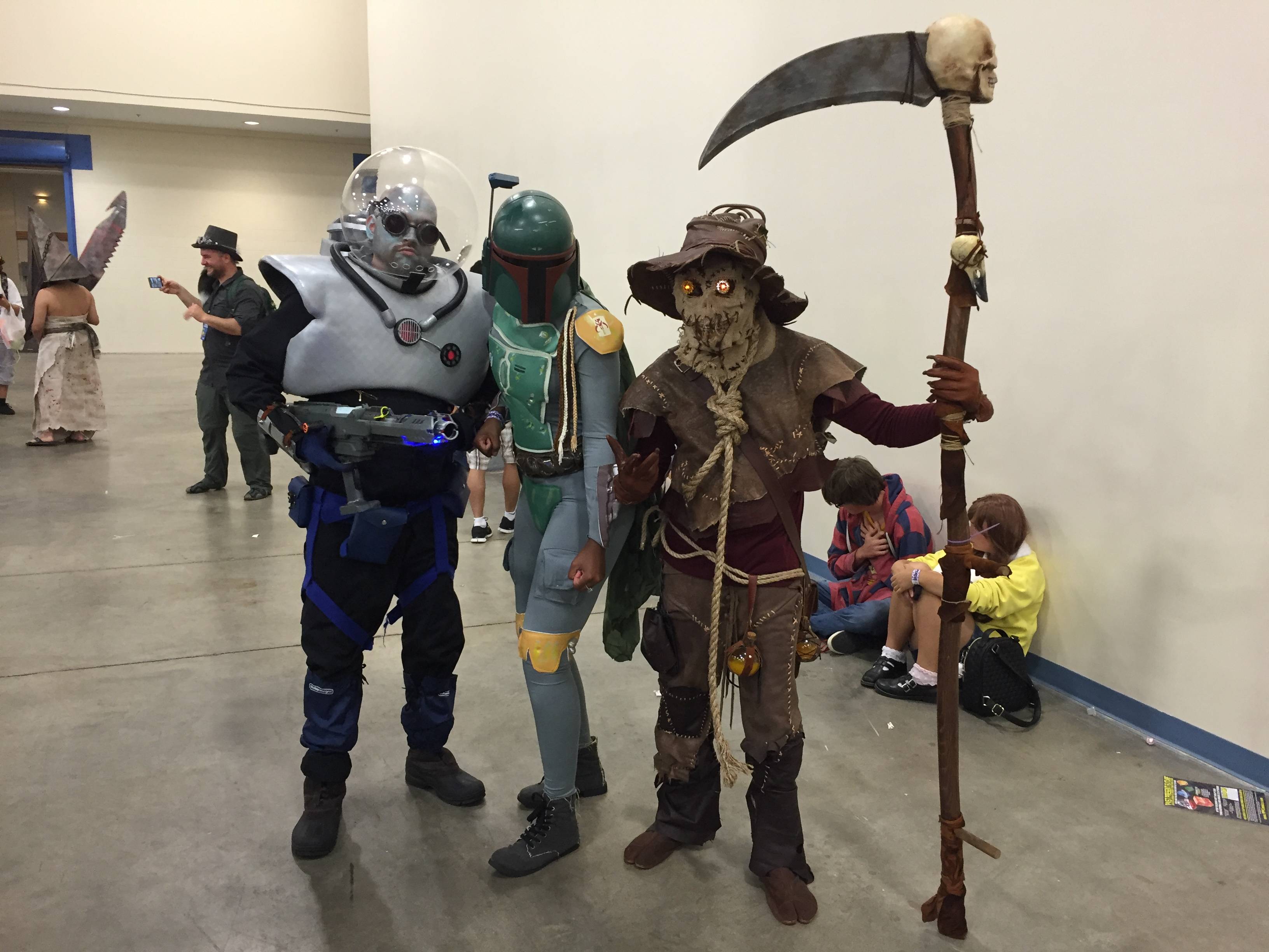 I see the Scarecrow, but I don't think either of the other two is Mrs. King.